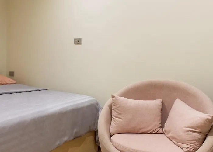 Hotel Shizuka House - 500 M Walk To Bts Phrom Phong Bangkok