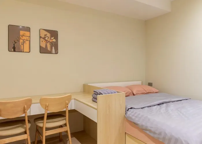 Hotel Shizuka House - 500 M Walk To Bts Phrom Phong *