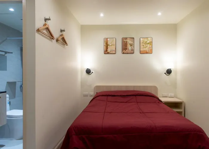 Hotel Shizuka House - 500 M Walk To Bts Phrom Phong