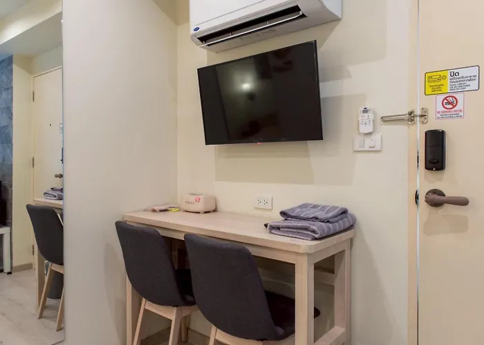 Hotel Shizuka House - 500 M Walk To Bts Phrom Phong