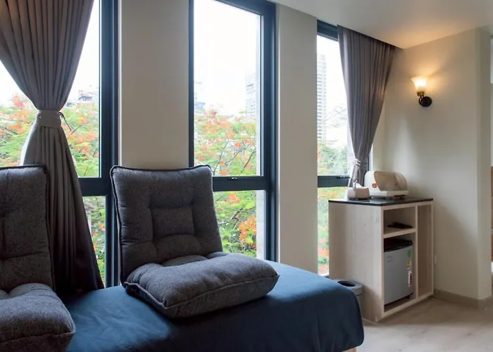 Hotel Shizuka House - 500 M Walk To Bts Phrom Phong *
