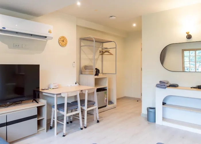 Shizuka House - 500 M Walk To Bts Phrom Phong Hotel *