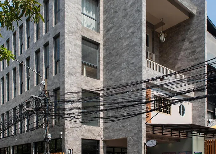 Shizuka House - 500 M Walk To Bts Phrom Phong Hotel