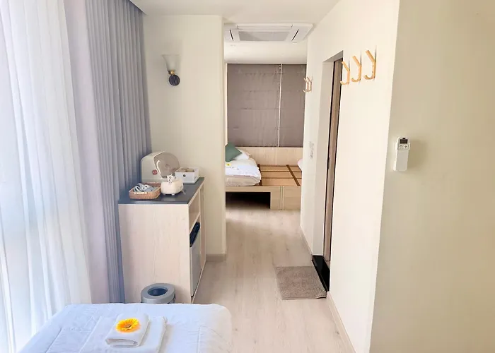 Shizuka House - 500 M Walk To Bts Phrom Phong Bangkok