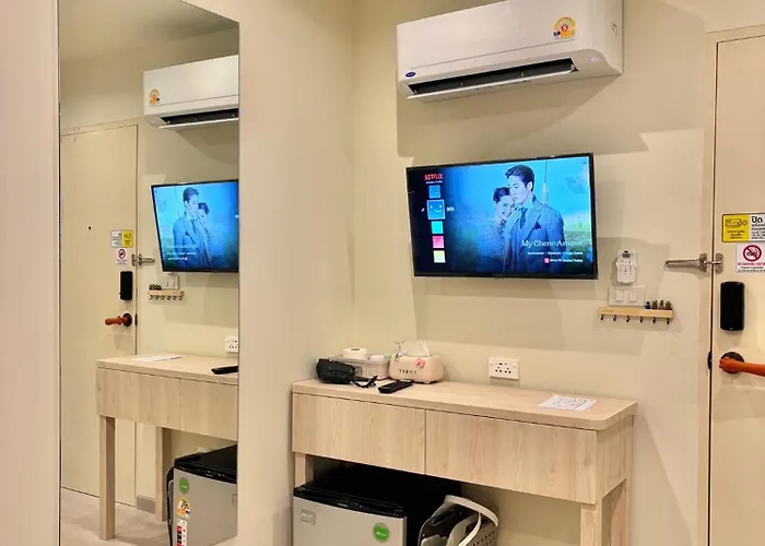 Shizuka House - 500 M Walk To Bts Phrom Phong Hotel *